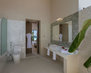 Beach_Villa_Bath_7598_4367